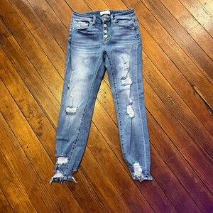 Petra 153 Ripped Jeans